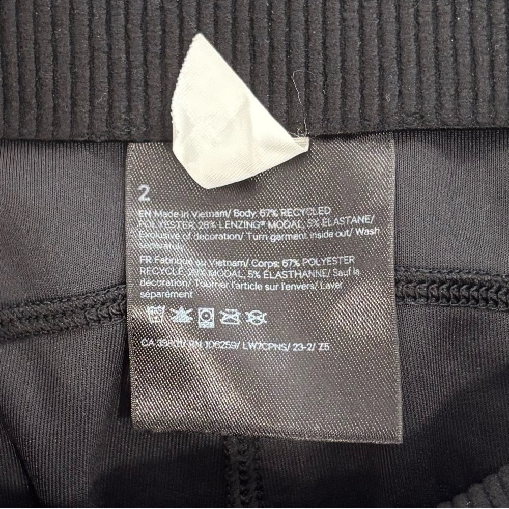 Lululemon Ribbed Softstreme High Rise Shorts 2" Size 2 In Dark Gray - Picture 5 of 6
